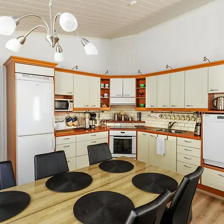 Talvitalo Saarenkylae * Rovaniemi